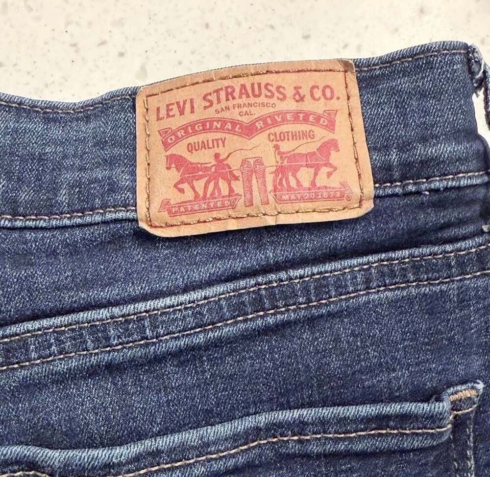 Levi's Classic Straight Jeans Size 10 Dark Wash